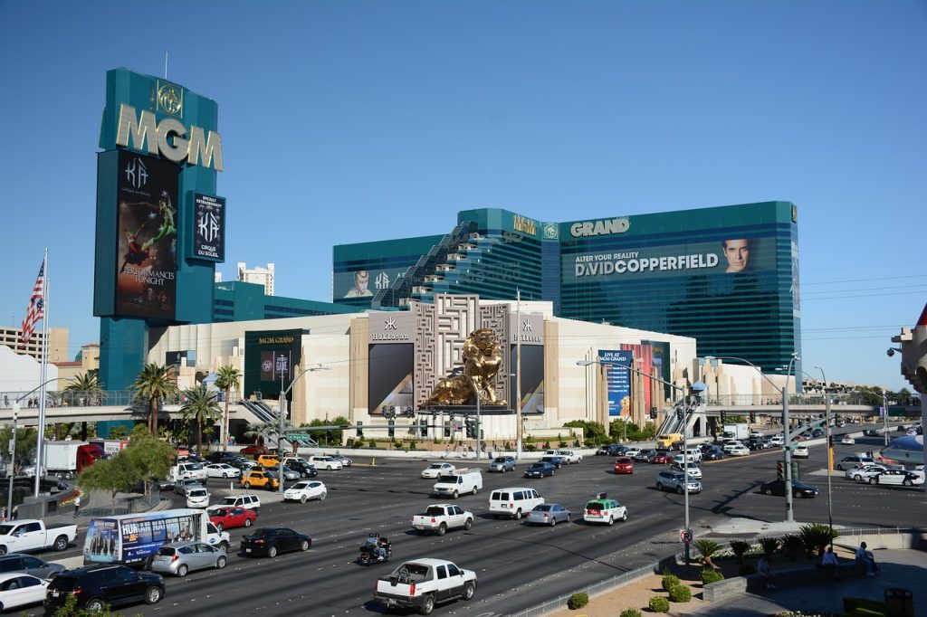 MGM Casino Lifts Ban on Photos & Videos for Table Game Players